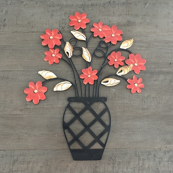 METAL WALL ART - Picture 2 of 7